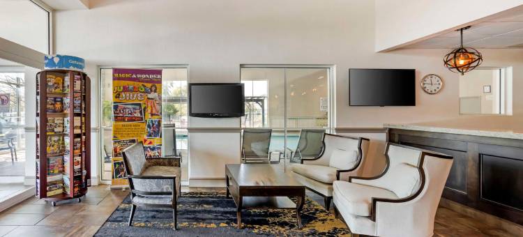 里维尔贝斯特韦斯特优质套房酒店(Best Western Plus Revere Inn  Suites)图片