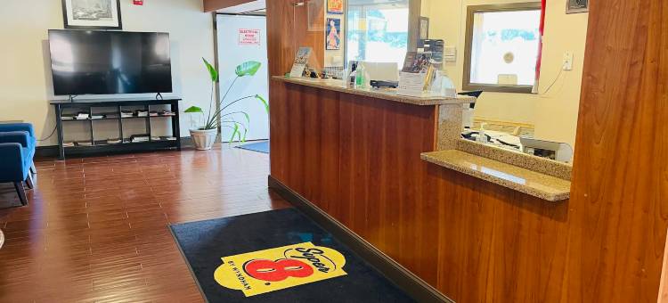 速8酒店-由温德姆管理-格洛斯特(Super 8 by Wyndham Gloucester)图片