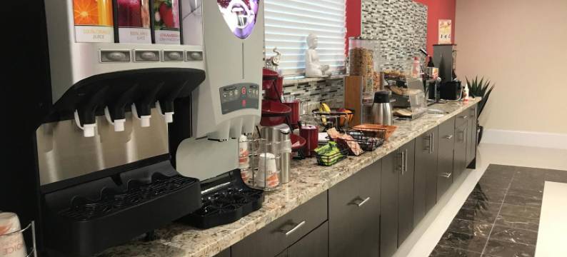 威洛布鲁克伊克诺套房酒店(Econo Lodge Inn & Suites Houston Willowbrook)图片