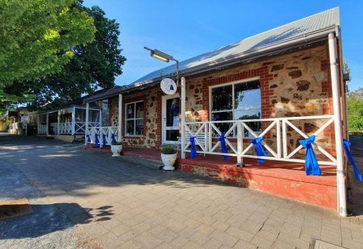 Amble at HahndorfHotel Overview