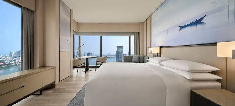 岘港韩江万怡酒店(Courtyard by Marriott Danang Han River)图片