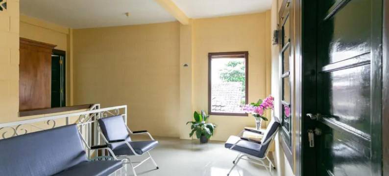 红多兹伊斯兰酒店-近日惹蒂蒂克诺尔(RedDoorz Syariah Near Titik Nol Yogyakarta)图片