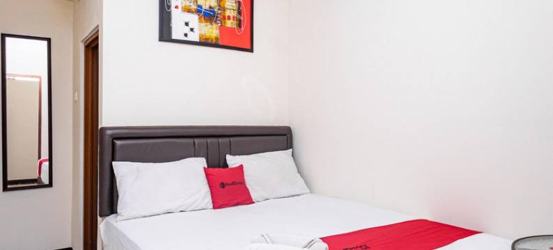 红多兹酒店-近万隆阿伦阿伦2号(RedDoorz Near Alun Alun Bandung 2)图片