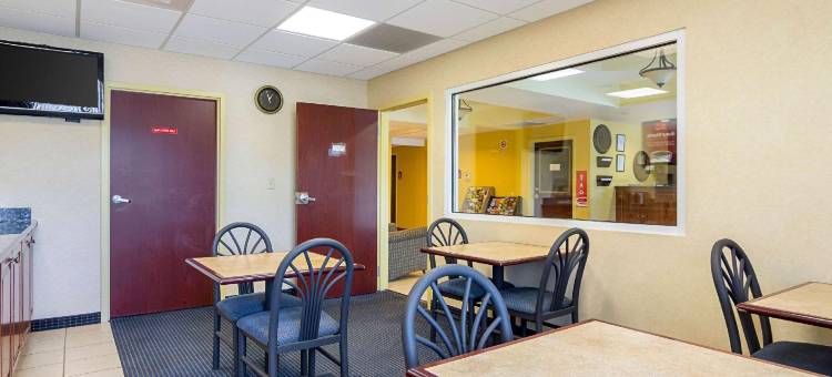 小石城北部普里查德路伊克诺旅馆及套房(Econo Lodge Inn & Suites Pritchard Road North Little Rock)图片