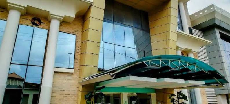 卢什维尔套房酒店(Lushville Hotel & Suites)图片