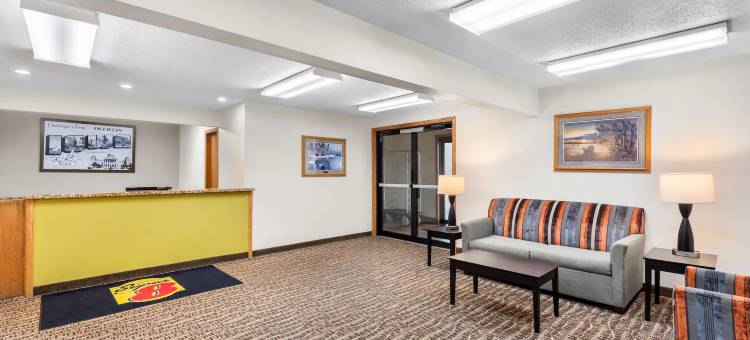 奥尔温速8酒店(Super 8 by Wyndham Oelwein)图片