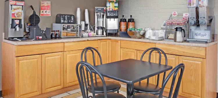 纳什维尔市区-奥普赖乐园地区速8酒店(Super 8 by Wyndham Nashville/ Dntn/ Opryland Area)图片