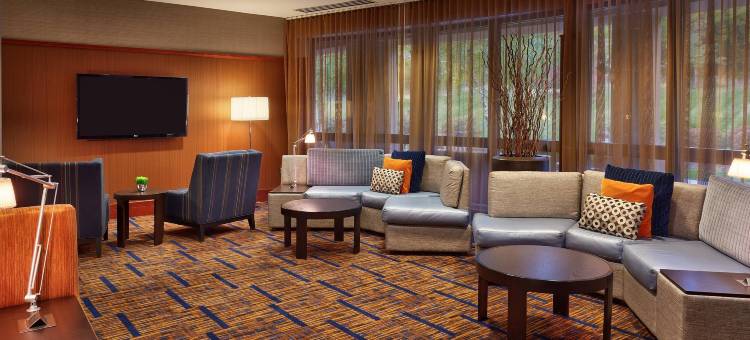 堪萨斯城肖尼万怡酒店(Courtyard Kansas City Shawnee)图片