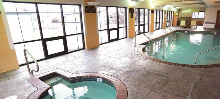 斯普林菲尔德南拉昆塔温德姆套房酒店(La Quinta Inn & Suites by Wyndham Springfield South)图片