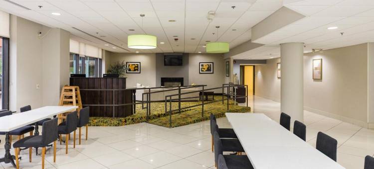 埃里姆伍德酒店 - 温德姆华美达酒店(Elimwood Hotel, A Ramada by Wyndham)图片