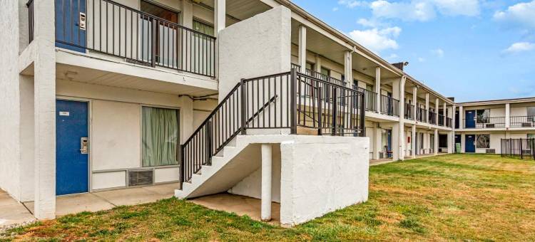 Relax Inn by OYO Columbus OH I 70图片