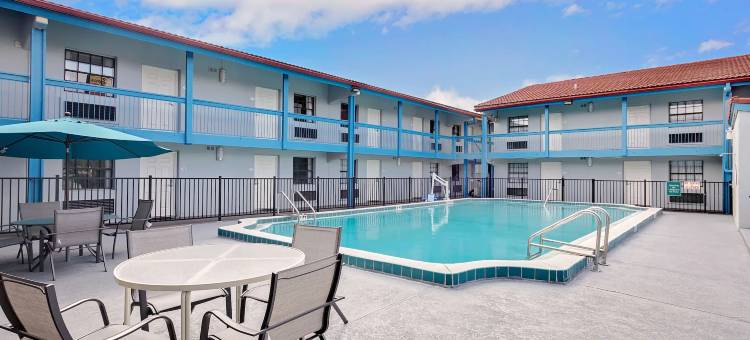 杰克逊维尔奥兰治公园呗盟套房酒店(Baymont by Wyndham Jacksonville Orange Park)图片