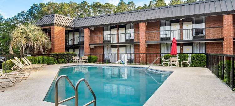 斯泰茨伯勒温德姆戴斯酒店(Days Inn by Wyndham Statesboro)图片