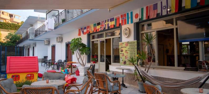 哈利酒吧公寓酒店(Harry's Bar & Apartments 1)图片