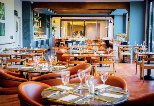 Hotel Deville Business MaringáHotel Overview