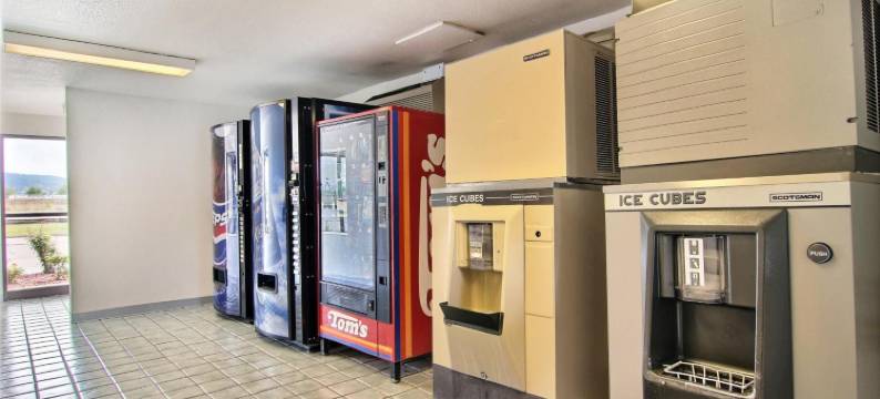 拉顿Travelodge by Wyndham酒店(Travelodge by Wyndham Raton)图片