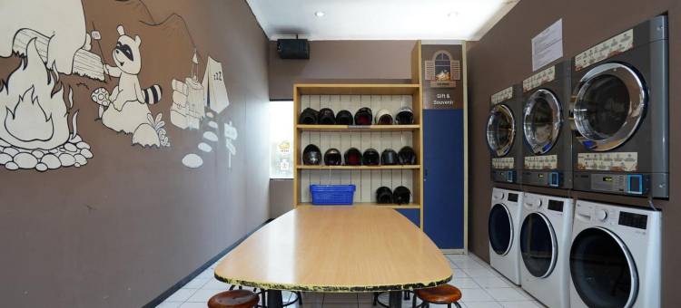 红多兹青年旅馆-近玛琅火车站3号(Reddoorz Hostel Near Malang Train Station 3)图片