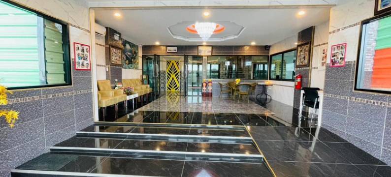 坎特西尼阮坤乐酒店(Ruean Khun Lek Kansini Hotel)图片