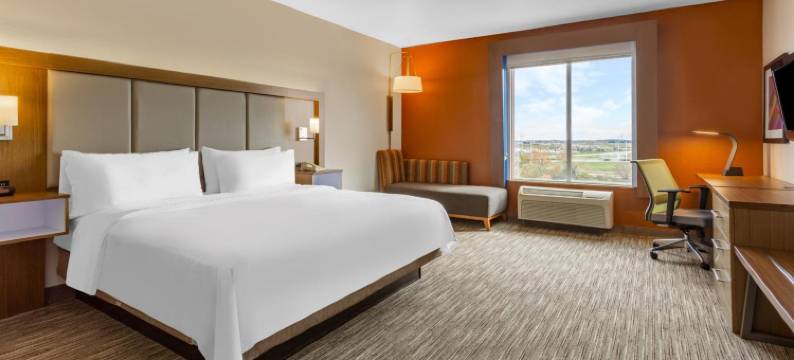智选假日套房酒店罗克福德，爱园 by IHG(Holiday Inn Express & Suites ROCKFORD-LOVES PARK by IHG)图片