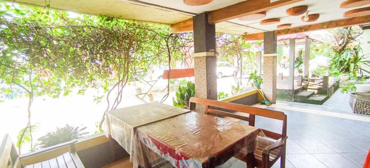 Hotel O 特里斯纳斯拉巴度假村民宿及餐厅(Urbanview Hotel Trisna Srabah)图片