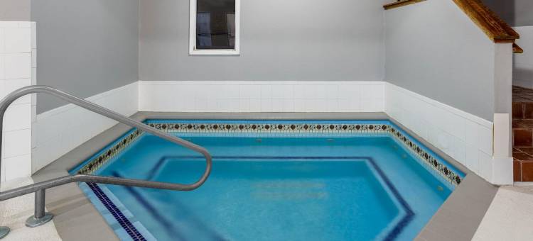 罗切斯特梅奥诊所区呗盟温德姆酒店(Baymont by Wyndham Rochester Mayo Clinic Area)图片