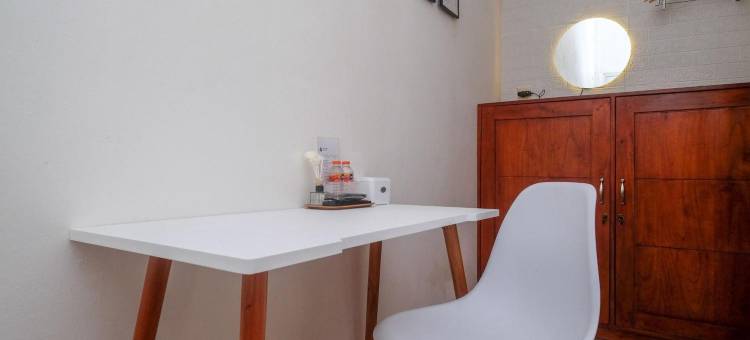 红门酒店-近三宝垄恩加利安佩尔马塔美迪卡医院(RedDoorz Near RS Permata Medika Ngaliyan Semarang)图片