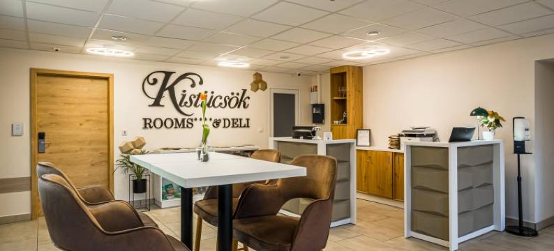 小蟋蟀美食与客房(Kistücsök Food & Room)图片