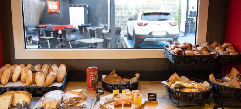 宜必思巴塞罗那卡斯特德菲尔斯酒店(Ibis Barcelona Castelldefels)图片