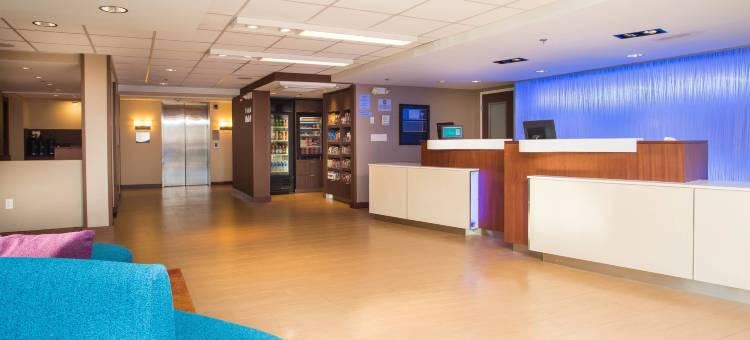 普利茅斯米德伯勒万枫套房酒店(Fairfield Inn & Suites Raynham Middleborough/Plymouth)图片