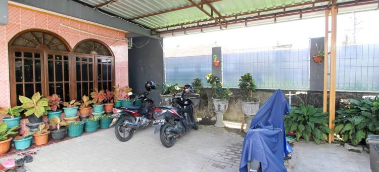 红多兹酒店-坎迪拉图博科(RedDoorz Near Candi Ratu Boko)图片