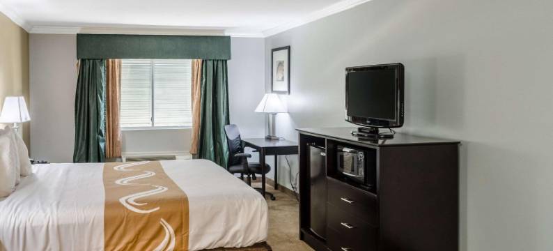 品质酒店海湾海岸机场(Quality Inn Gulf Shores Airport)图片