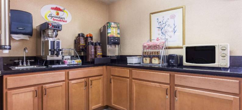 卡罗尔顿速8酒店(Super 8 by Wyndham Carrollton)图片