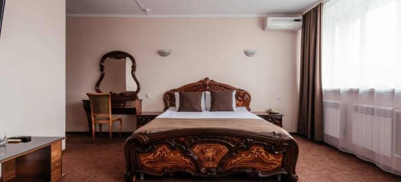 莫罗德兹纳亚酒店(Molodezhnaya Hotel)图片