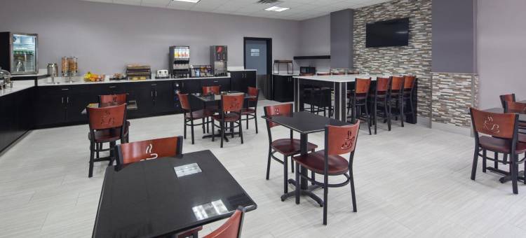 克拉利昂波因特杰克森维尔近营地勒瑞纳(Clarion Pointe Jacksonville Near Camp Lejeune)图片