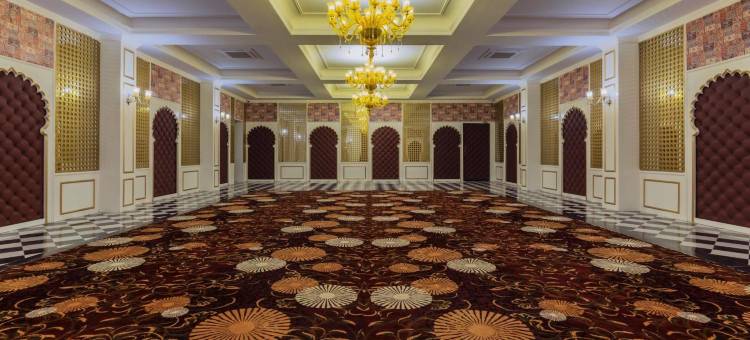 凯萨尔巴格宫殿(Kesarbagh Palace)图片