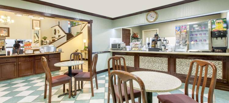 泰勒速8酒店(Super 8 by Wyndham Tyler TX)图片