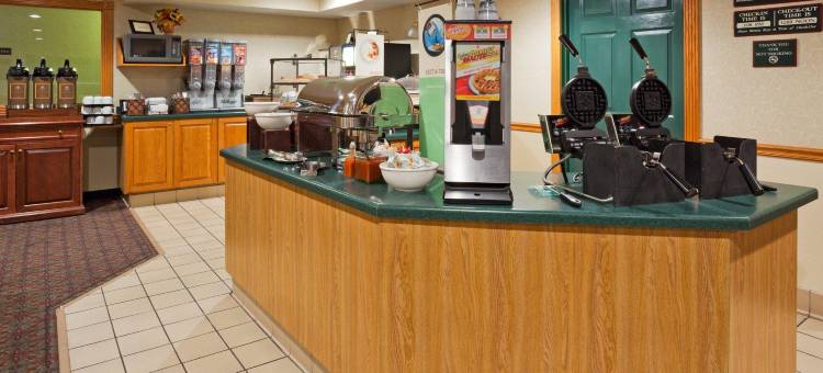 科塔吉格罗夫丽怡酒店(Country Inn & Suites by Radisson, Cottage Grove, MN)图片