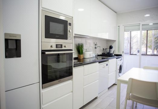 Just4UApartment - Near Lisbon & Beach - with AC Hotel Overview