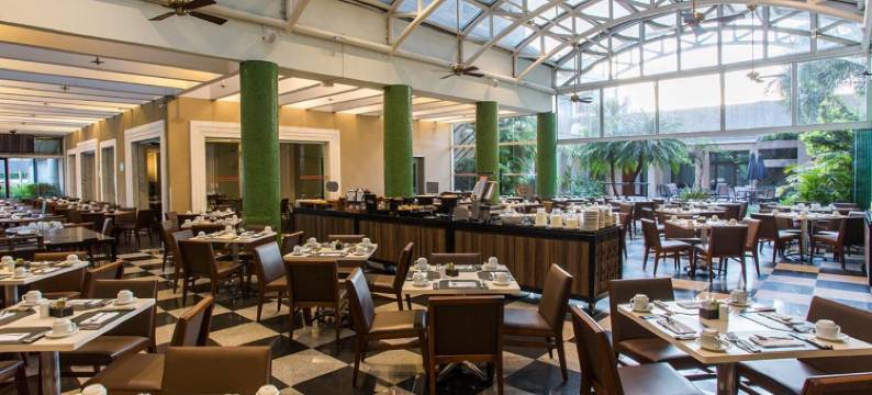 因斯坦普拉查国际酒店(Estanplaza International)图片