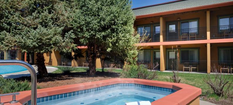 Holiday Inn 斯廷博特斯普林斯(Holiday Inn STEAMBOAT SPRINGS by IHG)图片