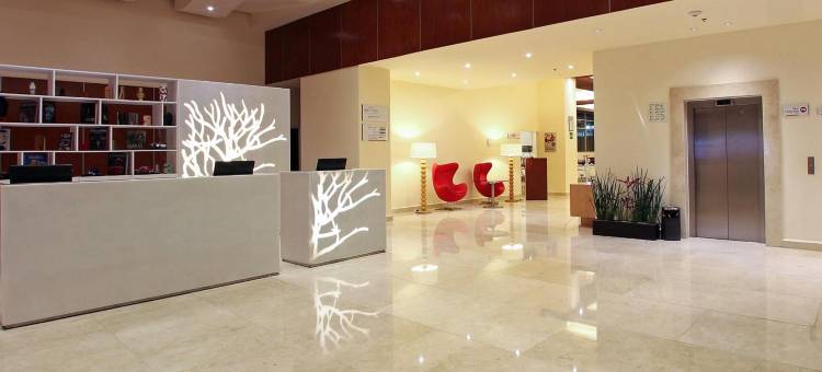 托卢卡机场嘉年华酒店(Fiesta Inn Toluca Aeropuerto)图片
