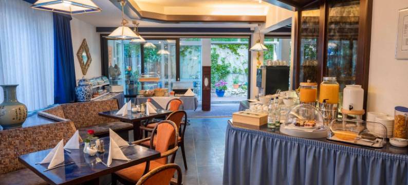 乌拉赫广场阿斯托里亚酒店(Hotel Astoria am Urachplatz)图片