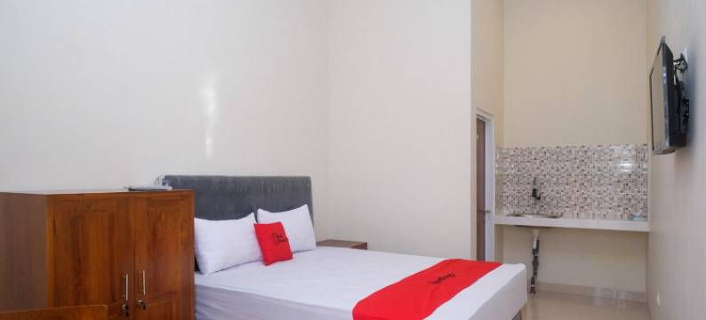 RedDoorz Syariah Near Transmart Pabelan Solo图片