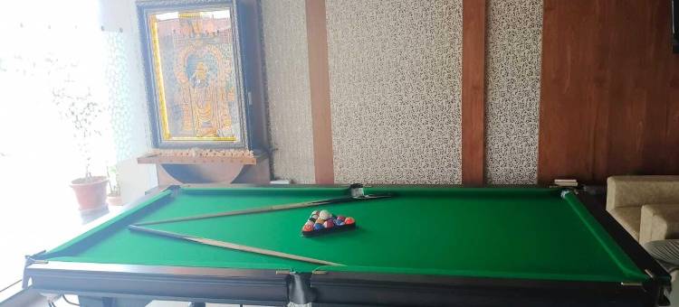 斯里市的Monarch Express(Monarch Express, Sri City)图片