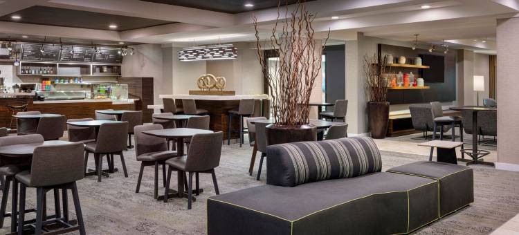 圣路易斯机场/地球城万怡酒店(Courtyard St. Louis Airport/Earth City)图片