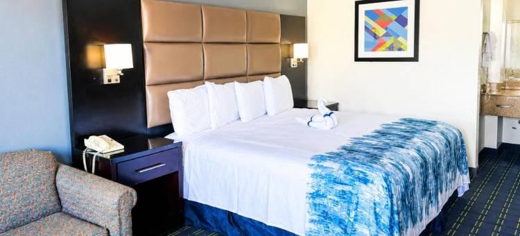 普利茅斯 64 号高速公路罗德威套房酒店(Rodeway Inn & Suites Plymouth Hwy 64)图片