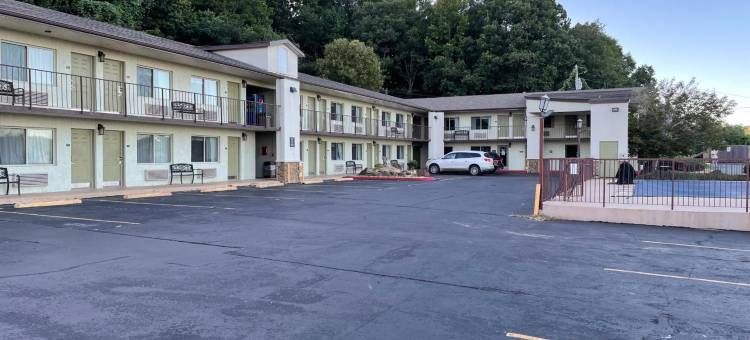 克林顿北品质酒店(Quality Inn Clinton North)图片