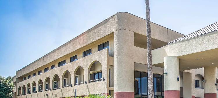 安大略温德姆呗盟酒店(Baymont by Wyndham Ontario)图片