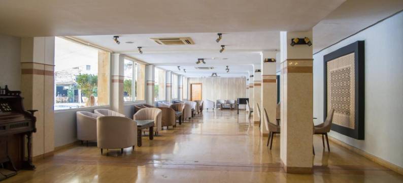 近港口乌姆尼亚酒店 - 附 SPA(El Oumnia Puerto & Spa)图片