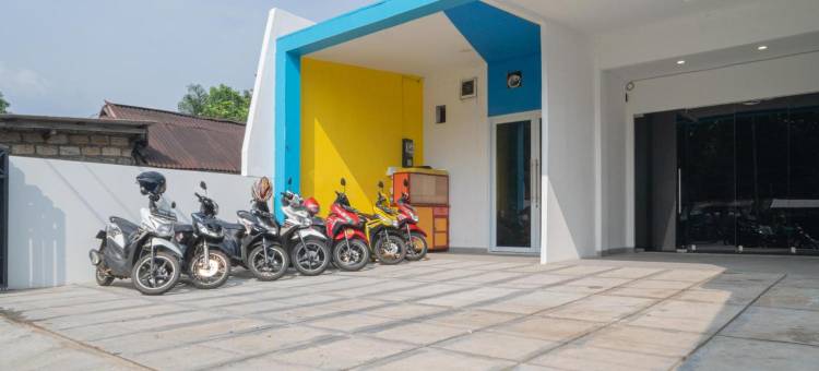 RedDoorz at Golden Averis Cibuluh Bogor图片